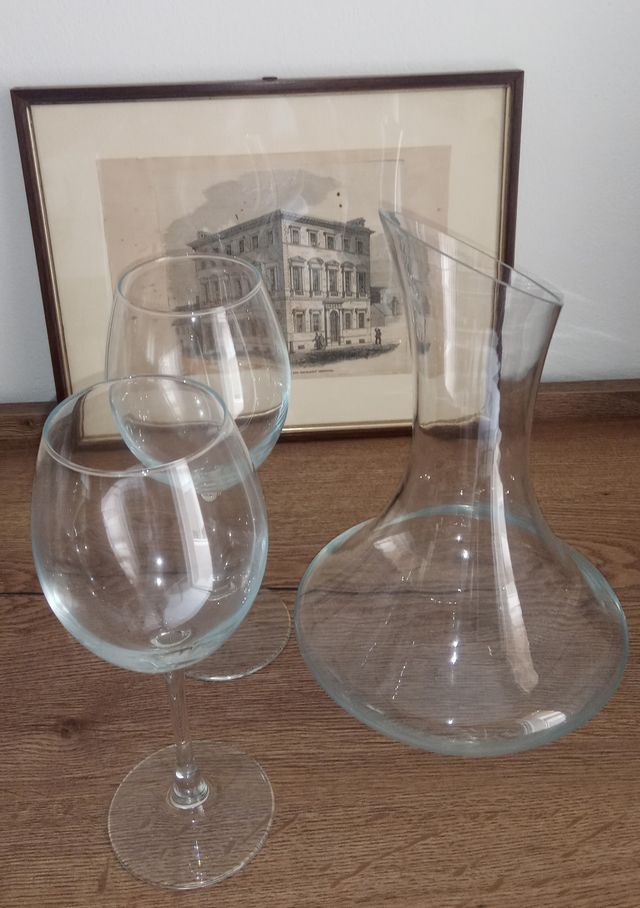 #set #enoteca composto da caraffa e due calici