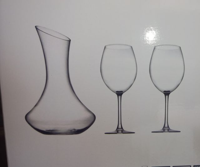 #set #enoteca composto da caraffa e due calici