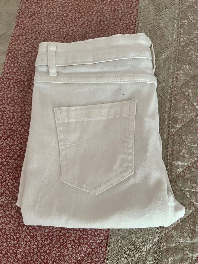 Pantalón vaquero Gocco muy buen estado