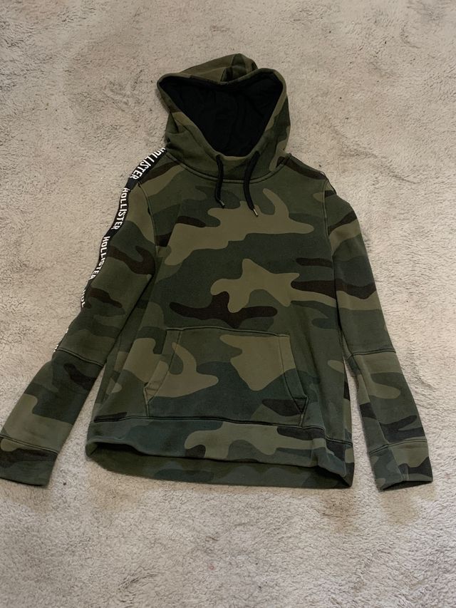 sudadera de camuflaje hollister