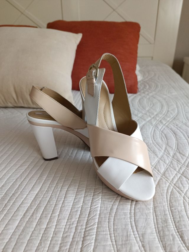 Sandalias Geox sin estrenar.38