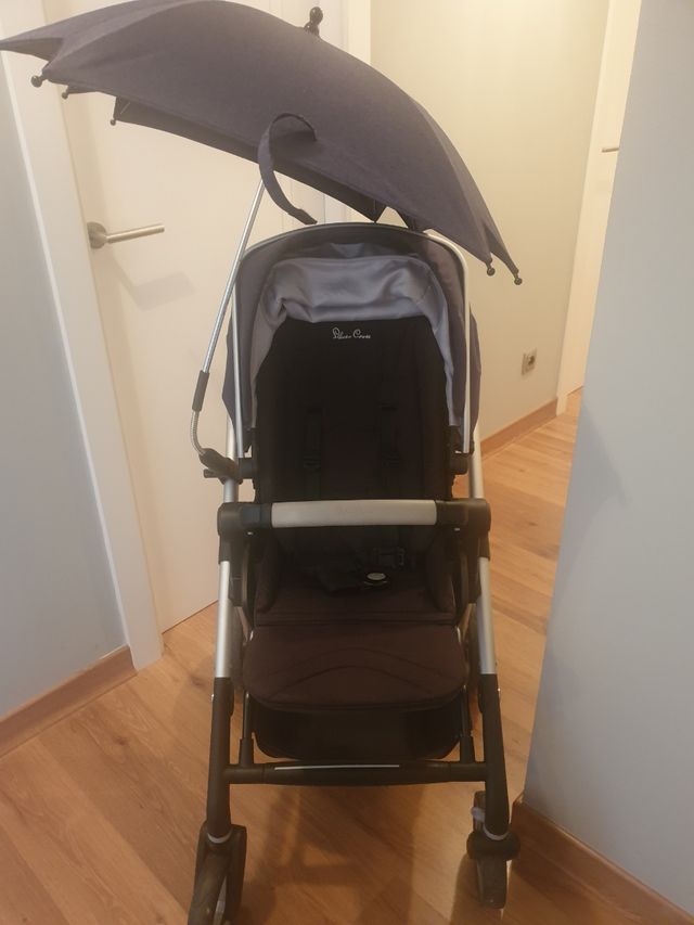 Carro bebe niño/a  marca Silver Cross.