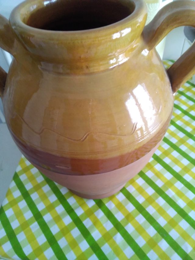 Tinaja esmaltada comprada en alfarero