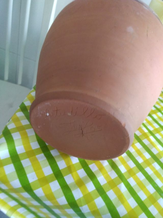 Tinaja esmaltada comprada en alfarero