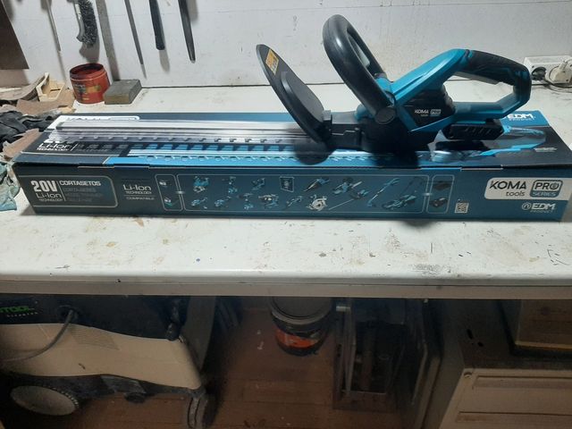 motosierra y cortasetos de bateria