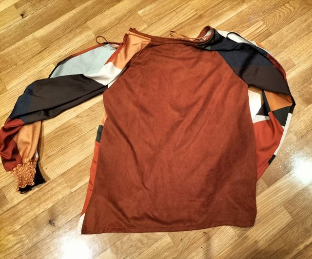 Preciosa blusa con hombros descubiertos.