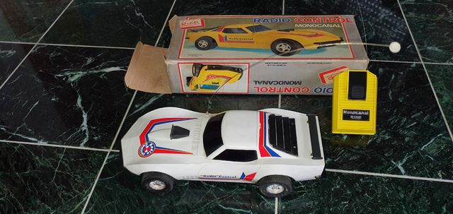 Deportivo Vintage. De Rico.