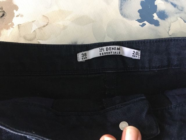 Minifalda vaquera de lefties, nueva, talla 38