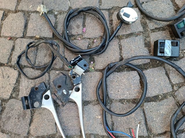 ricambi x Harley e cagiva d'epoca