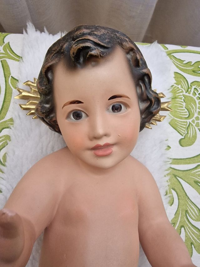 Niño Jesús de cuna