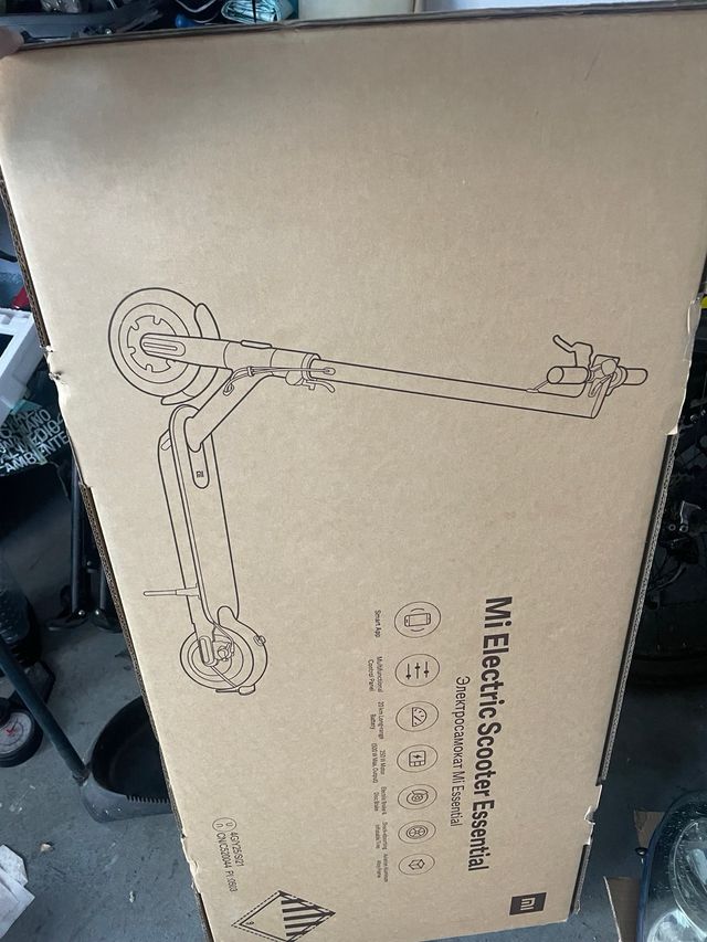 Patinete Xiaomi con caja original