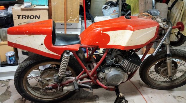 BICILINDRICA 250cc . CIRCUITO. Carreras d Clásicos