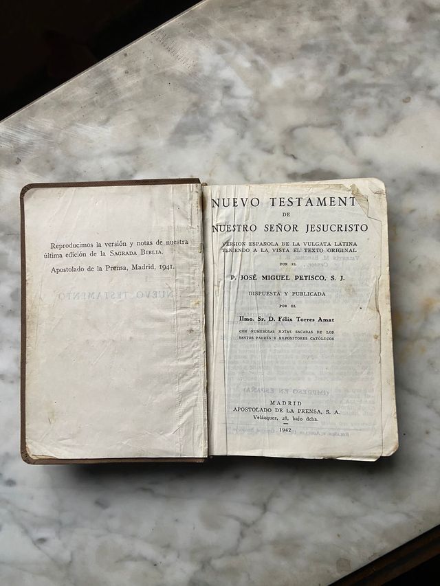 Libros antiguos varios