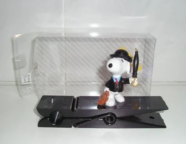 SNOOPY PINZA FIGURA PVC COMIC SPAIN - NUEVO
