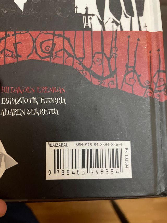 Libro de lectura en euskera: Hildakoen eremuan
