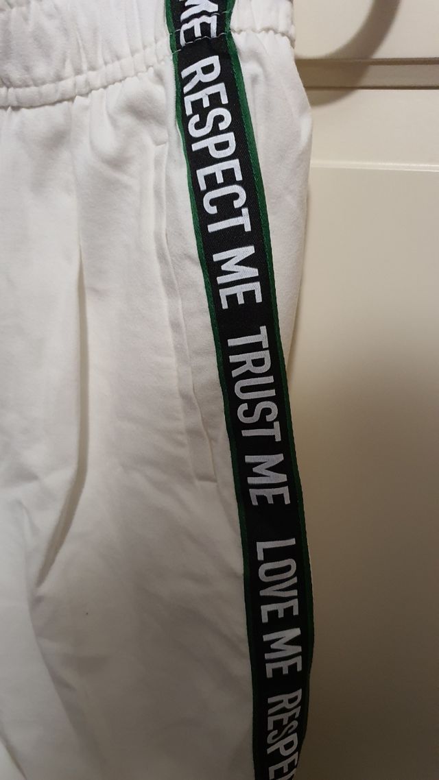 Pantalón corto BERSHKA