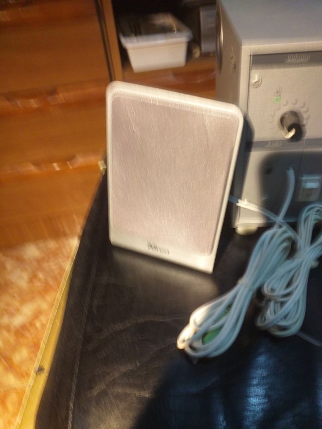 ALTAVOCES CON AMPLIFICADOR PARA ORDENADOR