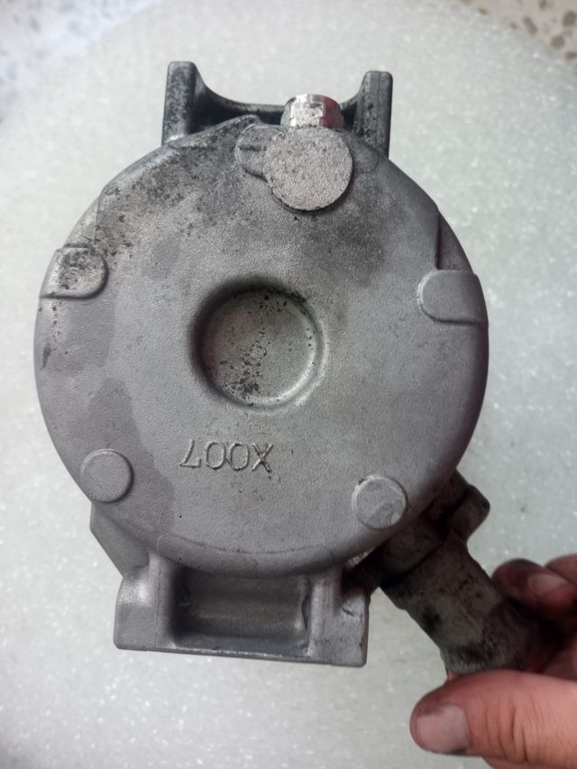 Compresor aire acondicionado Mitsubishi montero