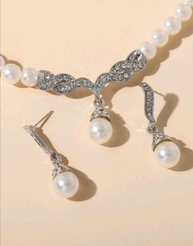 Conjunto Perlas a estrenar 