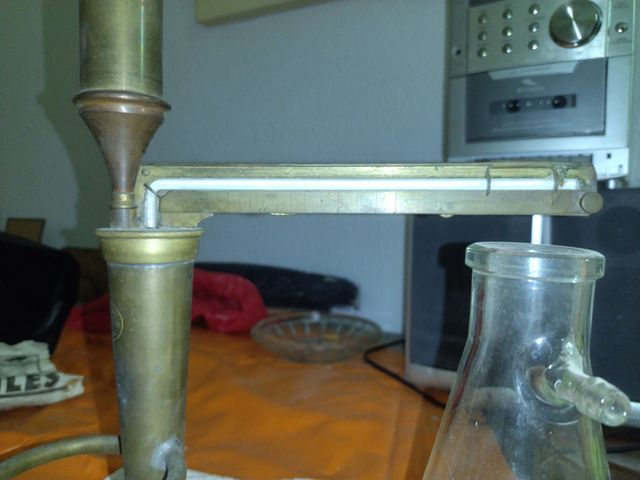 MEDIDOR DE ALCOHOL ANTIGUO