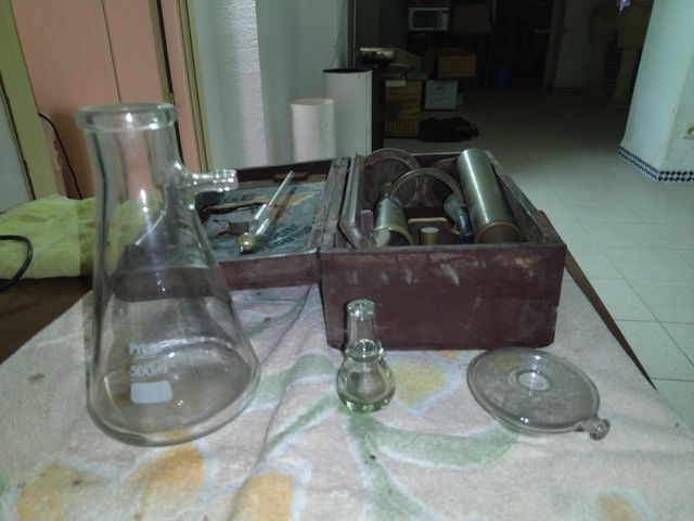 MEDIDOR DE ALCOHOL ANTIGUO