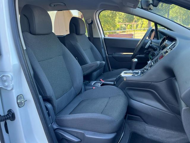 Peugeot 5008 Active 1.6 eHDI 112 Blue Lion