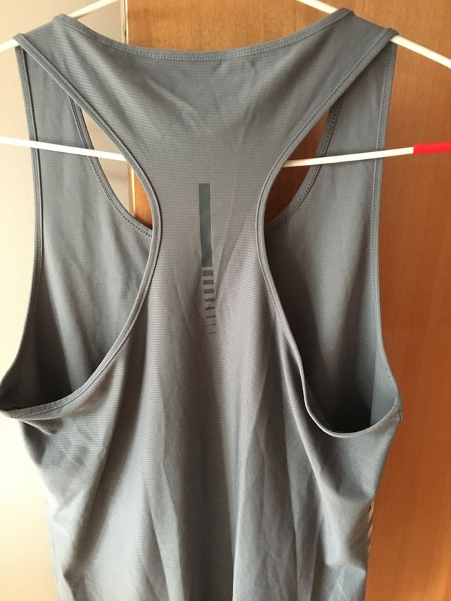 Camiseta de tirantes Asics mujer