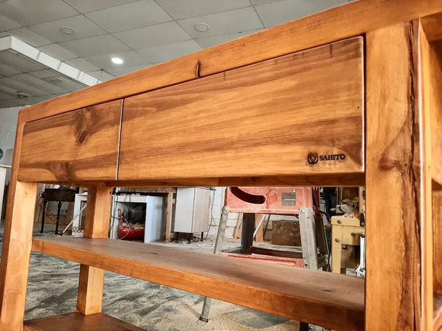 Islas y penínsulas cocina a medida madera natural