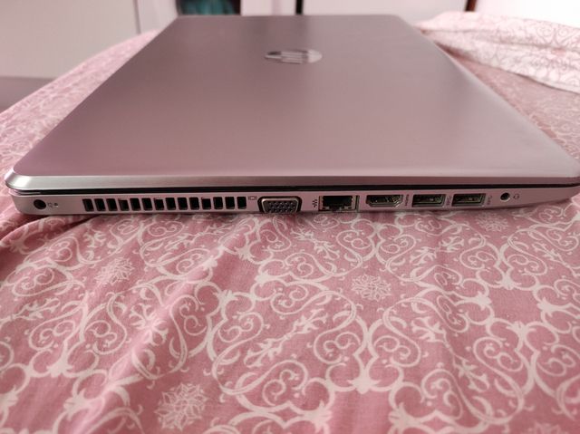 HP 250 G6 FUNCIONA SOLO CON CARGADOR