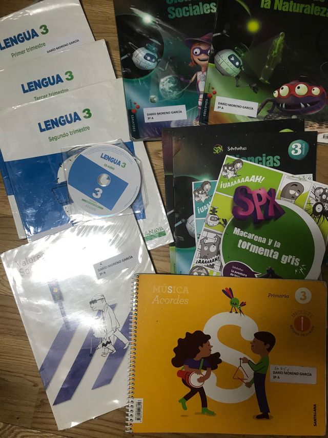 Libros  3 tercero de primaria isbn en el anuncio.
