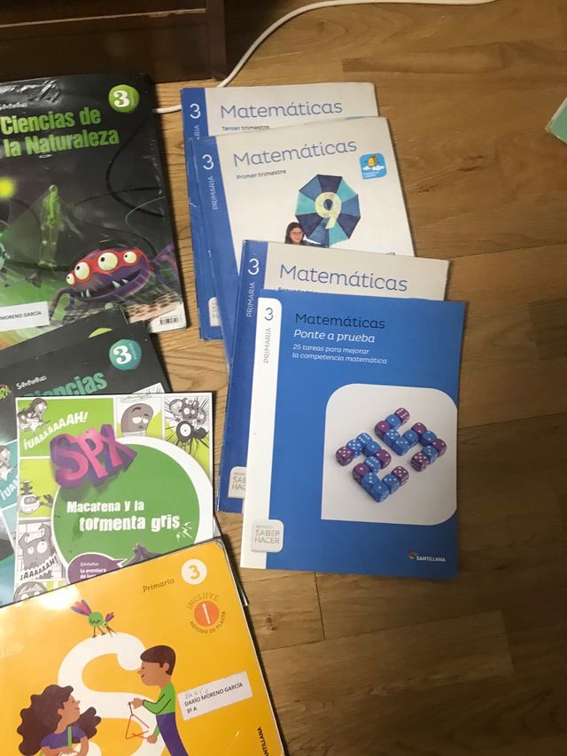 Libros  3 tercero de primaria isbn en el anuncio.