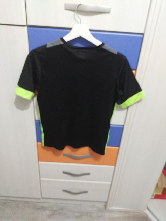 camiseta deportiva