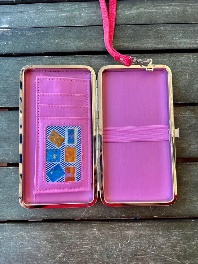 CARTERA DE MANO ROSA