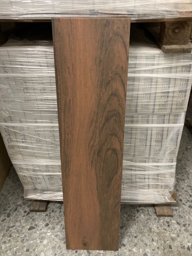 Madera Timber nogal