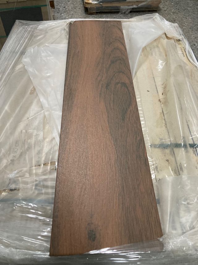Madera Timber nogal