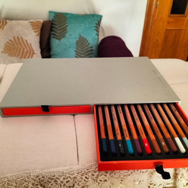 !A ESTRENAR! estuche de lápices de dibujo+libreta