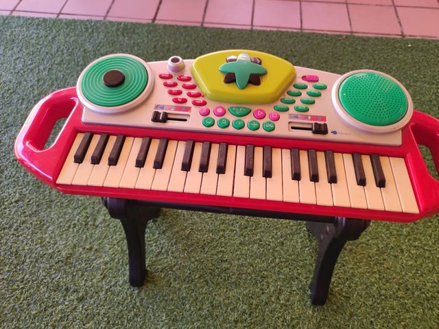 Piano infantil.