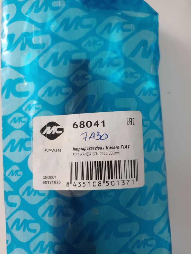 limpia parabrirsas trasero panda (brazo)