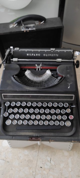 MAQUINA DE ESCRIBIR