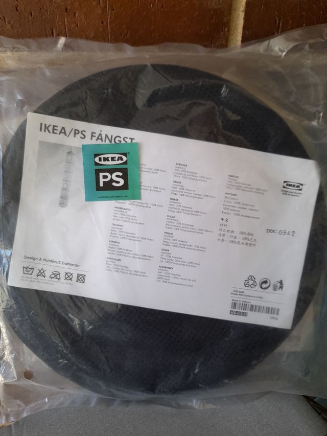 Griglia sospesa per riporre oggetti