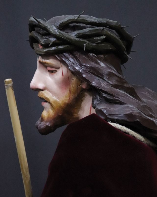 cristo tamaño académico