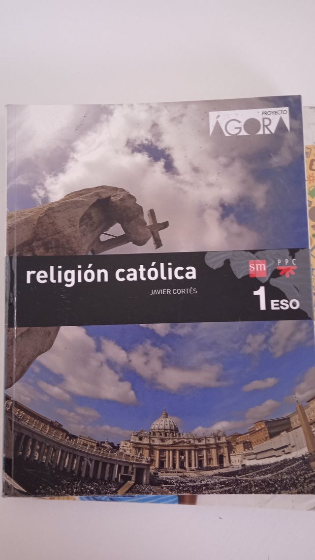 Libro de religión de 1 de la eso