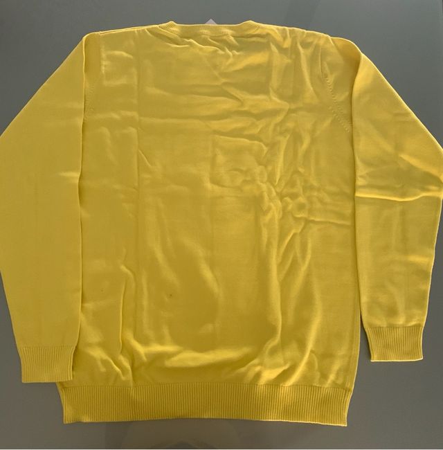 Jersey- sweater amarillo patito. Talla 15-16