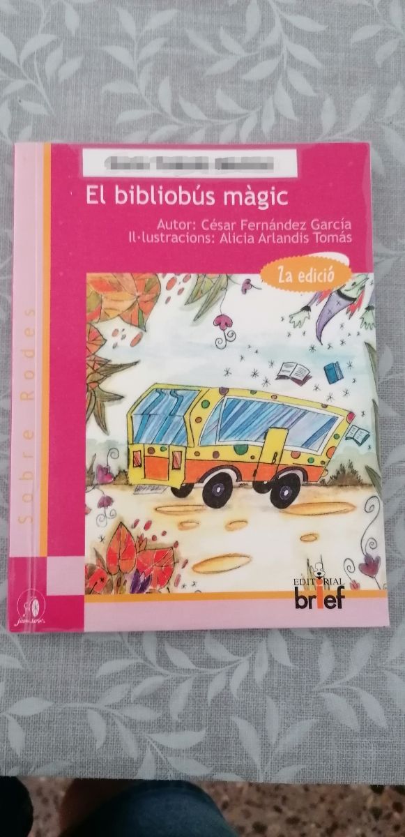 "Bibliobús magic" y "un quixot amb bicicleta"