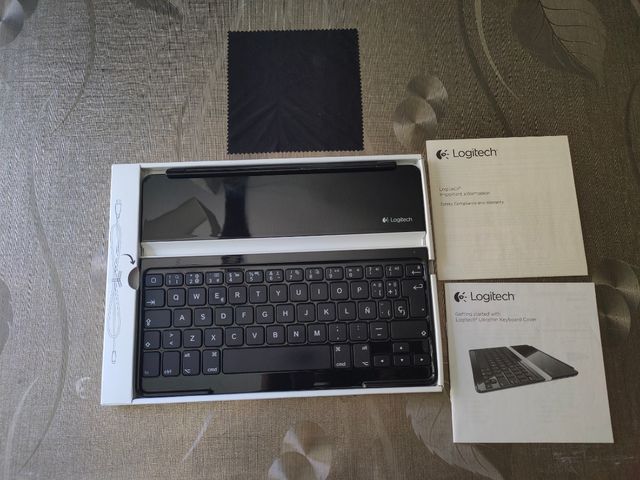 Cover per tastiera ultrasottile Logitech