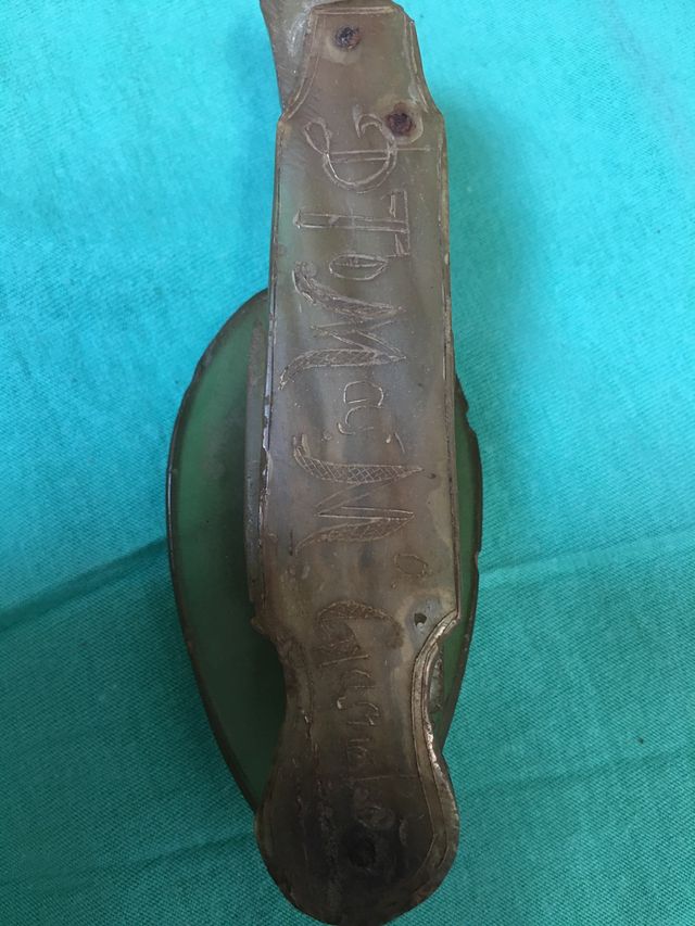 Antiguo cubierto plegable de asta