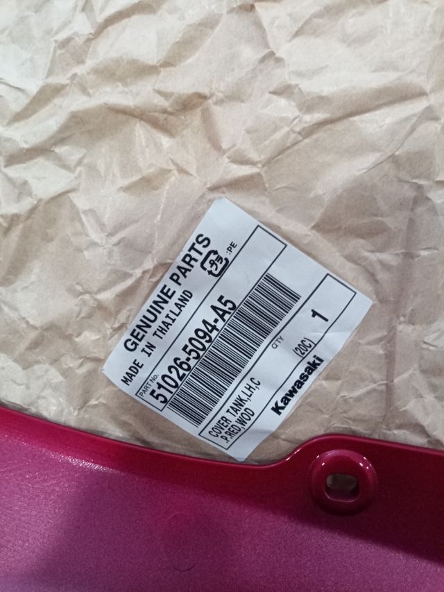 tapa deposito z900.despiece