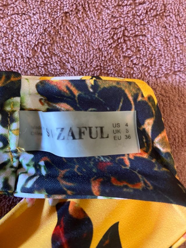 Bikini Bandeau de Zaful color amarillo de flores