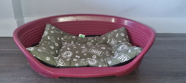 Cama perro pequeño /mediano más cojin