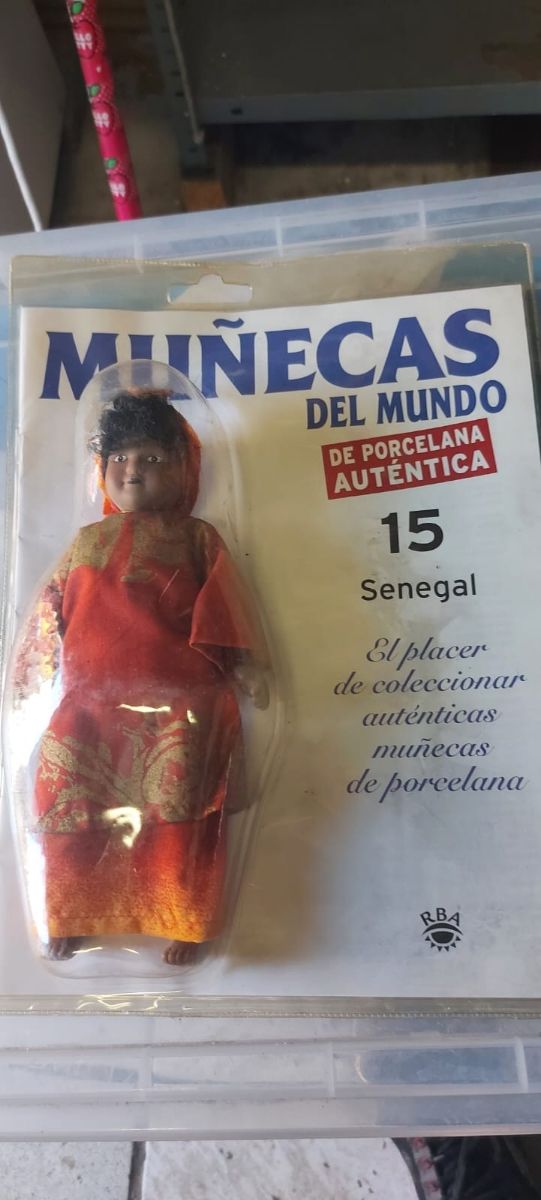 Muñecas de porcelana del mundo.